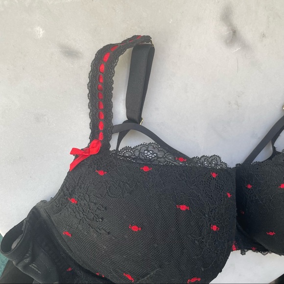Valentines Day Cacique Boost Balconette Black Red Bra Size 44D - Picture 5 of 7